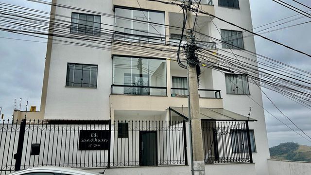 📸 DESCRIÇÃO PARA IMAGEM (inserir nas fotos do imóvel na plataforma Praedium):
Apartamento Garden à venda com 2 quartos no Vivendas da Serra – R$ 350.000
📍 Rua Domingos Tavares de Souza, 244 – Ap 102 – Vivendas da Serra – Juiz de Fora/MG
Souza e Albano Serviços Imobiliários
📞 (32) 99829-7059 | CNPJ: 53.373.878/0001-39