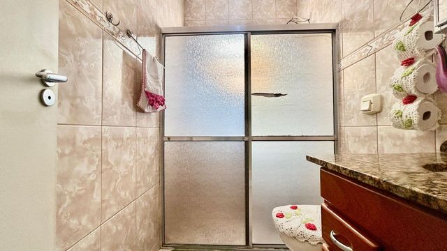 📸 DESCRIÇÃO PARA IMAGEM (inserir nas fotos do imóvel na plataforma Praedium):
Apartamento à venda com 3 quartos no Cascatinha – R$ 290.000
📍 Rua Antônio Altaf, 428 – Cascatinha – Juiz de Fora/MG
Souza e Albano Serviços Imobiliários
📞 (32) 99829-7059 | CNPJ: 53.373.878/0001-39

🔖 Hashtags:

#souzaealbanoservicosimobiliarios #imobiliariasouzaealbano #apartamentoavenda #cascatinha #juizdefora