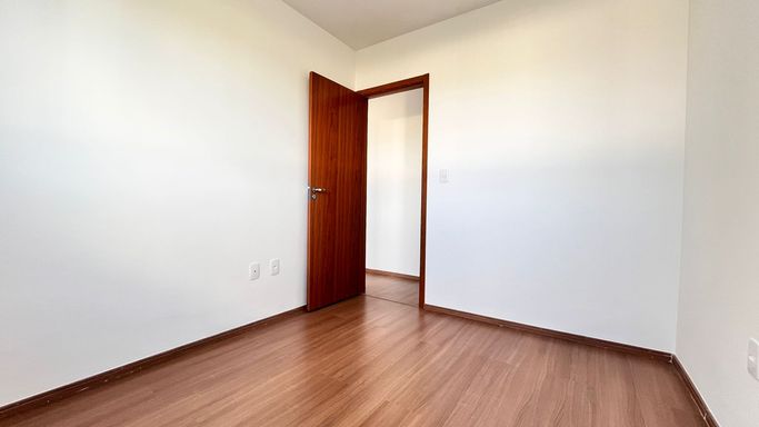 **DESCRIÇÃO PARA IMAGEM (inserir nas fotos do imóvel na plataforma Praedium):**
Apartamento para alugar com 2 quartos no Bairro Industrial – R$ 950
📍 Rua Eucherio Rodrigues, 842 – Apto 704 – Bloco 2 – Condomínio Jardim Independência – Juiz de Fora/MG
Souza e Albano Serviços Imobiliários
📞 (32) 99829-7059 | CNPJ: 53.373.878/0001-39

---

**Hashtags:**
#souzaealbanoservicosimobiliarios #imobiliariasouzaealbano #apartamentoaluguel #bairroindustrial #imoveljuizdefora

-