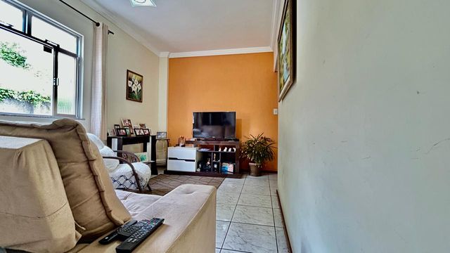📸 DESCRIÇÃO PARA IMAGEM (Praedium):
Cobertura à venda com 2 quartos no Bom Jardim – R$ 315.000
📍 Rua Mauro Pereira Almeida, 265 – Bom Jardim – Juiz de Fora/MG
Souza e Albano Serviços Imobiliários
📞 (32) 99829-7059 | CNPJ: 53.373.878/0001-39

Hashtags:
#souzaealbanoservicosimobiliarios #imobiliariasouzaealbano #coberturaavenda #bomjardimjuizdefora #imoveisemjuizdefora