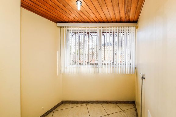 📸 DESCRIÇÃO PARA IMAGEM (inserir nas fotos do anúncio na plataforma Praedium):

Apartamento à venda com 4 quartos (2 suítes) no São Mateus – R$ 495.000
📍 Ladeira Alexandre Leonel, 45 – Apto 201 – São Mateus – Juiz de Fora/MG
Souza e Albano Serviços Imobiliários
📞 (32) 99829-7059 | CNPJ: 53.373.878/0001-39

🔖 Hashtags:

#souzaealbanoservicosimobiliarios #imobiliariasouzaealbano #apartamentoavenda #saomateusjuizdefora #apartamentojuizdefora