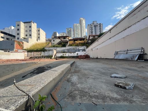 Terreno comercial para aluga com 900m² no Cascatinha – R$ 25.000📍 Avenida Dr. Paulo Japiassu Coelho, 285 – Cascatinha – Juiz de Fora/MGSouza e Albano Serviços Imobiliários📞 (32) 99829-7059 | CNPJ: 53.373.878/0001-39