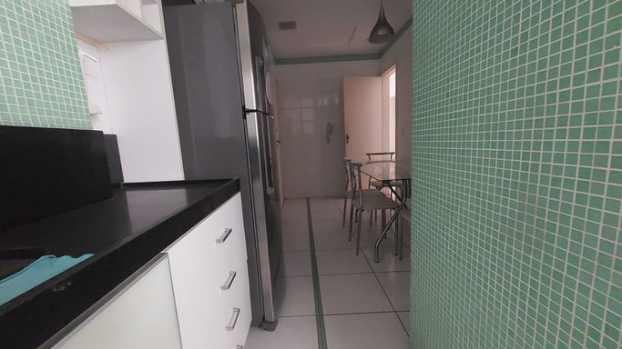 Apartamento à venda com 2 quartos (1 suíte) no Centro – R$ 420.000
📍 Rua Santo Antônio, 970 – Centro – Juiz de Fora/MG
Souza e Albano Serviços Imobiliários
📞 (32) 99829-7059 | CNPJ: 53.373.878/0001-39