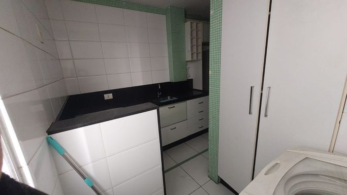 Apartamento à venda com 2 quartos (1 suíte) no Centro – R$ 420.000
📍 Rua Santo Antônio, 970 – Centro – Juiz de Fora/MG
Souza e Albano Serviços Imobiliários
📞 (32) 99829-7059 | CNPJ: 53.373.878/0001-39