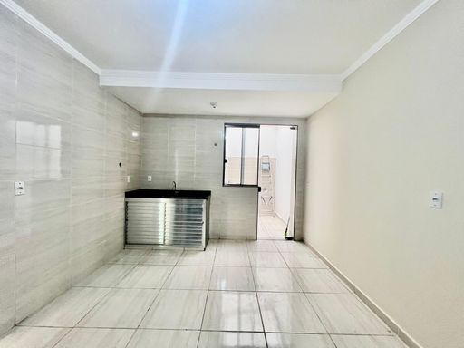 Apartamento para alugar com 2 quartos no Bom Jardim – R$ 850📍 Rua Jhimmy Herbert Lima, 60, apto 102 – Bom Jardim – Juiz de Fora/MGSouza e Albano Serviços Imobiliários📞 (32) 99829-7059 | CNPJ: 53.373.878/0001-39

#souzaealbanoservicosimobiliarios #imobiliariasouzaealbano #apartamentoaluguel #bomjardimjf #aptosemescada