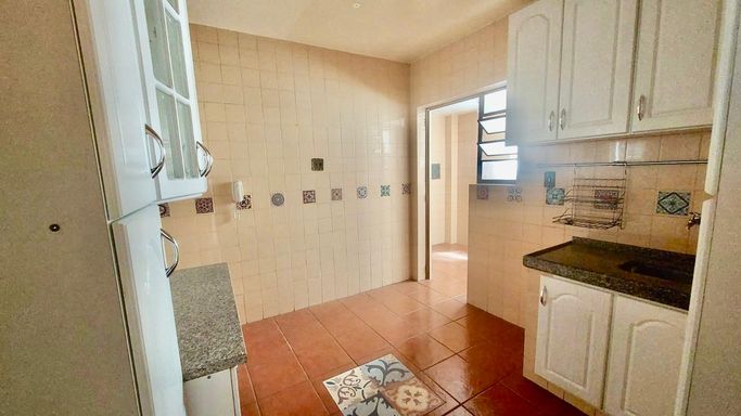 Apartamento à venda com 2 quartos no Centro – R$ 420.000
📍 Rua Santo Antônio, 979/707 – Centro – Juiz de Fora/MG
Souza e Albano Serviços Imobiliários
📞 (32) 99829-7059 | CNPJ: 53.373.878/0001-39