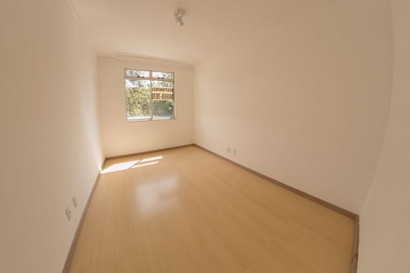 Apartamento à venda com 3 quartos no São Mateus – R$ 489.000📍 Rua Dirceu de Andrade, 107 – São Mateus – Juiz de Fora/MGSouza e Albano Serviços Imobiliários📞 (32) 99829-7059 | CNPJ: 53.373.878/0001-39
