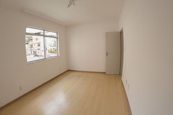Apartamento à venda com 3 quartos no São Mateus – R$ 489.000📍 Rua Dirceu de Andrade, 107 – São Mateus – Juiz de Fora/MGSouza e Albano Serviços Imobiliários📞 (32) 99829-7059 | CNPJ: 53.373.878/0001-39