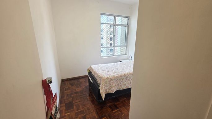 Apartamento à venda com 3 quartos (1 suíte) no Centro – Juiz de Fora/MG – 97 m²
📍 Rua Constantino Paleta, 60 – Centro – Juiz de Fora/MG
Souza e Albano Serviços Imobiliários
📞 (32) 99829-7059 | CNPJ: 53.373.878/0001-39