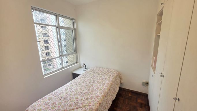 Apartamento à venda com 3 quartos (1 suíte) no Centro – Juiz de Fora/MG – 97 m²
📍 Rua Constantino Paleta, 60 – Centro – Juiz de Fora/MG
Souza e Albano Serviços Imobiliários
📞 (32) 99829-7059 | CNPJ: 53.373.878/0001-39