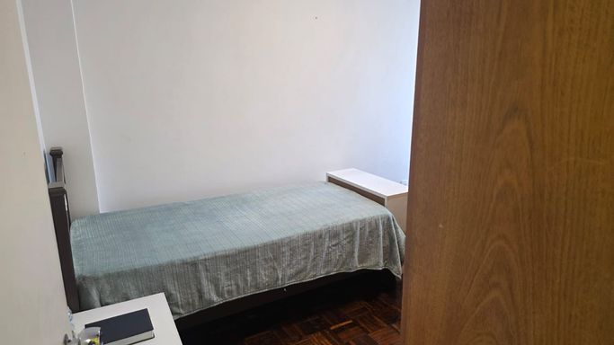 Apartamento à venda com 3 quartos (1 suíte) no Centro – Juiz de Fora/MG – 97 m²
📍 Rua Constantino Paleta, 60 – Centro – Juiz de Fora/MG
Souza e Albano Serviços Imobiliários
📞 (32) 99829-7059 | CNPJ: 53.373.878/0001-39