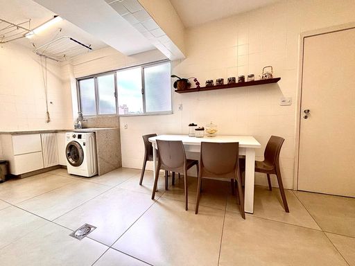 Apartamento à venda com 3 quartos (1 suíte) no São Mateus – R$ 895.000,00
📍 Rua São Mateus – São Mateus – Juiz de Fora/MG
Souza e Albano Serviços Imobiliários
📞 (32) 99829-7059 | CNPJ: 53.373.878/0001-39