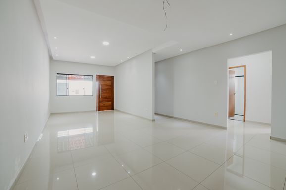 📸 **DESCRIÇÃO PARA IMAGEM (inserir nas fotos do imóvel na plataforma Praedium):**

Casa à venda com 3 quartos, suíte master e área gourmet no Bom Jardim – R\$ 469.000
📍 Rua Antonia Rodrigues Clemente, 230 – Bom Jardim – Juiz de Fora/MG
Souza e Albano Serviços Imobiliários
📞 (32) 99829-7059 | CNPJ: 53.373.878/0001-39

---

**Hashtags:**
\#souzaealbanoservicosimobiliarios #imobiliariasouzaealbano #casaavenda #casajuizdefora #bomjardim