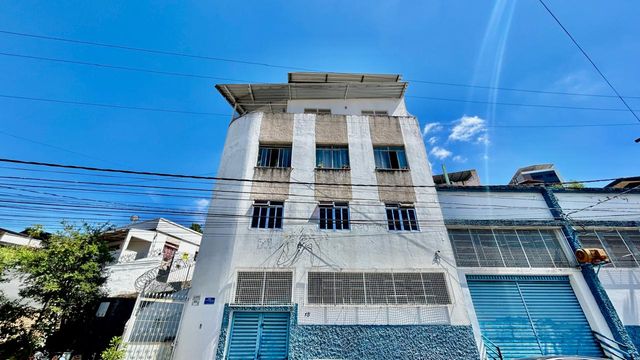 📸 DESCRIÇÃO PARA IMAGEM (Praedium):
Apartamento à venda com 2 quartos e terraço no Manoel Honório – R$ 185.000
📍 Rua João Lourenço, 40 – Manoel Honório – Juiz de Fora/MG
Souza e Albano Serviços Imobiliários
📞 (32) 99829-7059 | CNPJ: 53.373.878/0001-39

Hashtags:
#souzaealbanoservicosimobiliarios #imobiliariasouzaealbano #apartamentoavenda #manoelhonorio #imoveljuizdefora