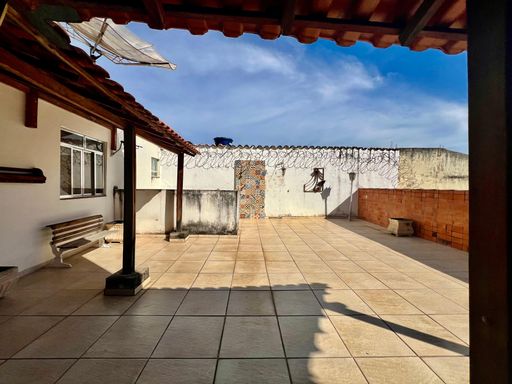 Casa à venda com 4 quartos no Bonfim – Permuta por até dois imóveis
📍 Rua Barão do Retiro, 800 – Bonfim – Juiz de Fora/MGSouza e Albano Serviços Imobiliários📞 (32) 99829-7059 | CNPJ: 53.373.878/0001-39

#souzaealbanoservicosimobiliarios #imobiliariasouzaealbano #casaavenda #bonfimjf #imoveisjuizdefora