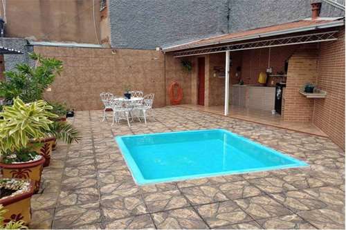 Casa à venda com 3 quartos (2 suítes), área gourmet e piscina no Progresso – Juiz de Fora/MG – R$ 420.000