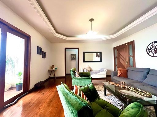 Casa à venda com 4 quartos no Bonfim – Permuta por até dois imóveis
📍 Rua Barão do Retiro, 800 – Bonfim – Juiz de Fora/MGSouza e Albano Serviços Imobiliários📞 (32) 99829-7059 | CNPJ: 53.373.878/0001-39

#souzaealbanoservicosimobiliarios #imobiliariasouzaealbano #casaavenda #bonfimjf #imoveisjuizdefora