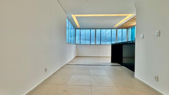📸 **DESCRIÇÃO PARA IMAGEM **
Cobertura à venda com 3 quartos no São Pedro – R\$ 699.000
📍 Rua Honório Antônio da Silva, 140 – 6º andar – São Pedro – Juiz de Fora/MG
Souza e Albano Serviços Imobiliários
📞 (32) 99829-7059 | CNPJ: 53.373.878/0001-39

---

\#souzaealbanoservicosimobiliarios #imobiliariasouzaealbano #coberturaavenda #coberturasaopedro #imoveljuizdefora