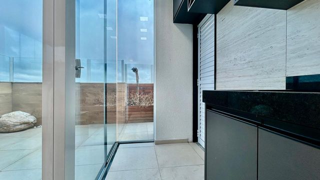 📸 **DESCRIÇÃO PARA IMAGEM **
Cobertura à venda com 3 quartos no São Pedro – R\$ 699.000
📍 Rua Honório Antônio da Silva, 140 – 6º andar – São Pedro – Juiz de Fora/MG
Souza e Albano Serviços Imobiliários
📞 (32) 99829-7059 | CNPJ: 53.373.878/0001-39

---

\#souzaealbanoservicosimobiliarios #imobiliariasouzaealbano #coberturaavenda #coberturasaopedro #imoveljuizdefora