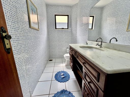 Casa de alto padrão à venda com 5 quartos no Condomínio São Lucas – R$ 1.030.000
📍 Rua Wolfgang Amadeus Mozart (Lot. São Lucas I), São Pedro – Juiz de Fora/MG
Souza e Albano Serviços Imobiliários
📞 (32) 99829-7059 | CNPJ: 53.373.878/0001-39