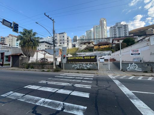 Terreno comercial para aluga com 900m² no Cascatinha – R$ 25.000📍 Avenida Dr. Paulo Japiassu Coelho, 285 – Cascatinha – Juiz de Fora/MGSouza e Albano Serviços Imobiliários📞 (32) 99829-7059 | CNPJ: 53.373.878/0001-39