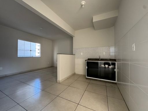 ALUGO APARTAMENTO 2 QUARTOS COM 1 VAGA DE GARAGEM - BOM JARDIM, JF Souza e Albano Serviços Imobiliários - CNPJ: 53.373.878/0001-39.