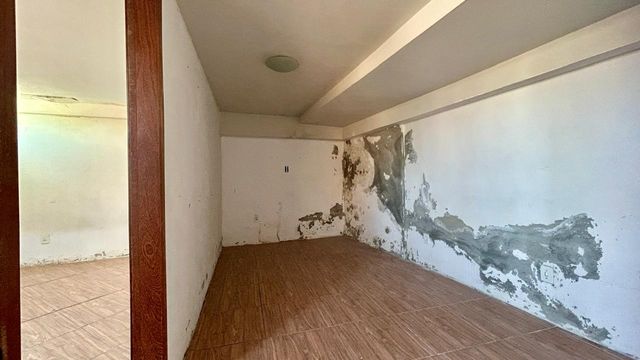 📸 DESCRIÇÃO PARA IMAGEM (inserir nas fotos do imóvel na plataforma Praedium):
Apartamento Garden à venda com 2 quartos no Vivendas da Serra – R$ 350.000
📍 Rua Domingos Tavares de Souza, 244 – Ap 102 – Vivendas da Serra – Juiz de Fora/MG
Souza e Albano Serviços Imobiliários
📞 (32) 99829-7059 | CNPJ: 53.373.878/0001-39