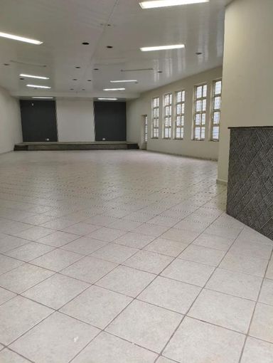 Salão Comercial para Locação | 250m² | Espaço Amplo e Reformado
Ideal para igrejas, academias, estúdios e comércio em geral
Imobiliária: Souza e Albano Serviços Imobiliários | CNPJ: 53.373.878/0001-39