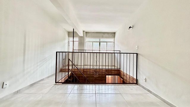 📸 DESCRIÇÃO PARA IMAGEM (Praedium – inserir nas fotos do imóvel)

Loft à venda com 32m² no Santos Anjos – R$ 70.000
📍 Rua Augusto Olímpio Pascini, 11 – Térreo – Santos Anjos – Juiz de Fora/MG
Souza e Albano Serviços Imobiliários
📞 (32) 99829-7059 | CNPJ: 53.373.878/0001-39

🔎 Hashtags

#souzaealbanoservicosimobiliarios
#imobiliariasouzaealbano
#loftavenda
#santosanjos