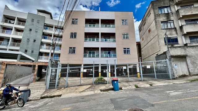 📸 DESCRIÇÃO PARA IMAGEM (Praedium):
Cobertura à venda com 2 quartos no Bom Jardim – R$ 315.000
📍 Rua Mauro Pereira Almeida, 265 – Bom Jardim – Juiz de Fora/MG
Souza e Albano Serviços Imobiliários
📞 (32) 99829-7059 | CNPJ: 53.373.878/0001-39

Hashtags:
#souzaealbanoservicosimobiliarios #imobiliariasouzaealbano #coberturaavenda #bomjardimjuizdefora #imoveisemjuizdefora