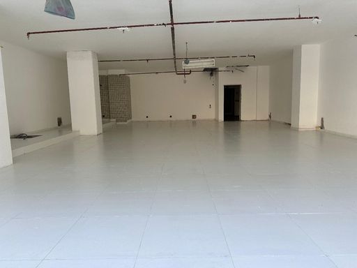Loja Comercial Na Av Barão do Rio Branco disponível para venda em Juiz de Fora/MG. 📍 Souza e Albano Serviços Imobiliários 📞 (32) 99829-7059 🧾 CNPJ: 53.373.878/0001-39