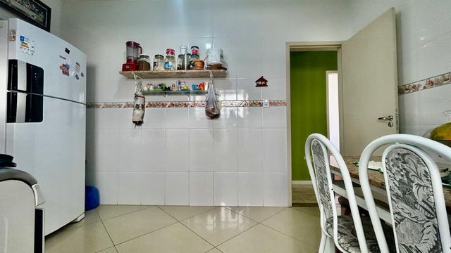 📸 DESCRIÇÃO PARA IMAGEM (inserir nas fotos do imóvel na plataforma Praedium):
Apartamento à venda com 3 quartos no Cascatinha – R$ 290.000
📍 Rua Antônio Altaf, 428 – Cascatinha – Juiz de Fora/MG
Souza e Albano Serviços Imobiliários
📞 (32) 99829-7059 | CNPJ: 53.373.878/0001-39

🔖 Hashtags:

#souzaealbanoservicosimobiliarios #imobiliariasouzaealbano #apartamentoavenda #cascatinha #juizdefora