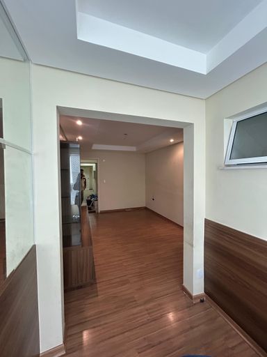 📸 **DESCRIÇÃO PARA IMAGEM (Praedium):**
Apartamento à venda com 2 quartos (1 suíte) no São Pedro – R\$ 290.000
📍 R. Zélia Maria Valentim, nº 100 – Apto 302, Bloco 2 – São Pedro – Juiz de Fora/MG
Souza e Albano Serviços Imobiliários
📞 (32) 99829-7059 | CNPJ: 53.373.878/0001-39

---

🔖 **Hashtags:**
\#souzaealbanoservicosimobiliarios #imobiliariasouzaealbano #apartamentoavenda #apartamentosãopedro #imoveisemjuizdefora

-