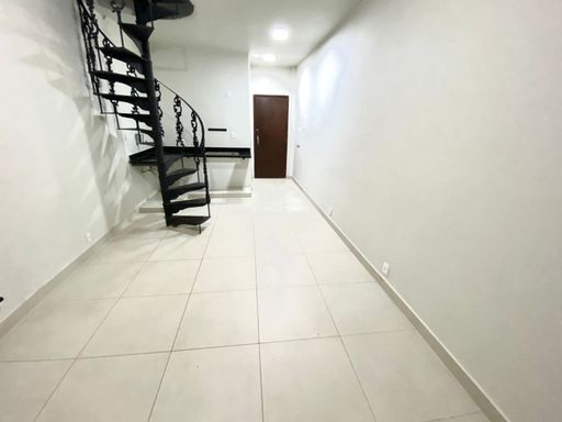 Triplex para locação com 1 quarto no Centro – R$ 1.000,00
📍 Rua Espírito Santo, 589 – Apto 405 – Centro – Juiz de Fora/MG
Souza e Albano Serviços Imobiliários
📞 (32) 99829-7059 | CNPJ: 53.373.878/0001-39