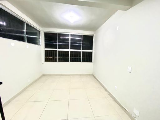 Triplex para locação com 1 quarto no Centro – R$ 1.000,00
📍 Rua Espírito Santo, 589 – Apto 405 – Centro – Juiz de Fora/MG
Souza e Albano Serviços Imobiliários
📞 (32) 99829-7059 | CNPJ: 53.373.878/0001-39
