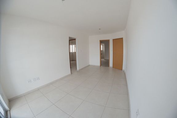 Cobertura à venda com 3 quartos (2 suítes) no Estrela Sul – R$ 839.000
📍 Rua Luz Interior, 160 – Estrela Sul – Juiz de Fora/MG
Souza e Albano Serviços Imobiliários
📞 (32) 99829-7059 | CNPJ: 53.373.878/0001-39
