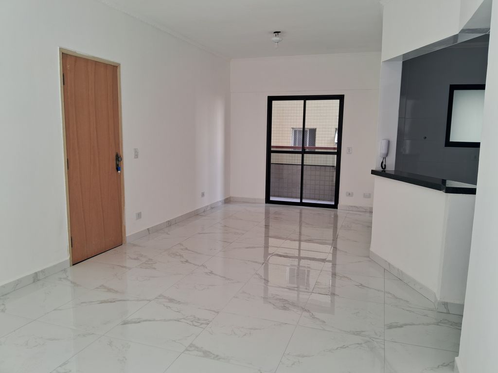 Apartamento em Guilhermina, Praia Grande-SP por R$ 600.000
