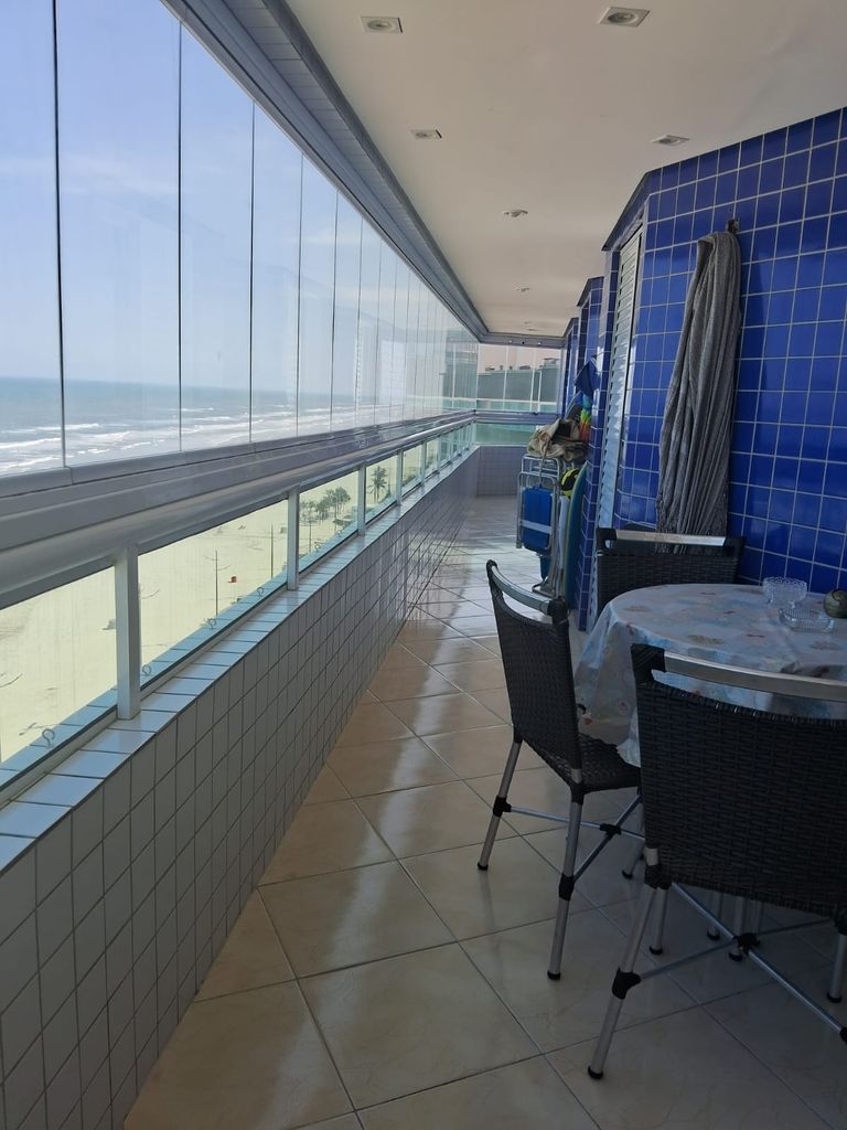 Apartamento em Maracanã, Praia Grande-SP por R$ 795.000