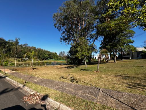 Lago do Condomínio Helvétia Park, em Indaiatuba-SP