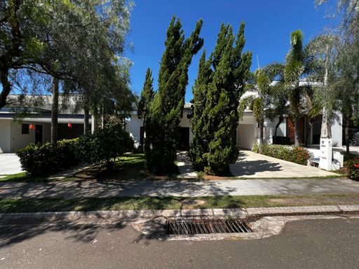 Fachada da Casa à venda no Condomínio Helvetia Park, em Indaiatuba-SP