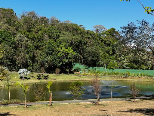Lago do Condomínio Helvetia Park, em Indaiatuba-SP