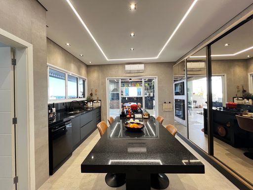 Cozinha da Casa à venda no Condomínio Helvétia Park, em Indaiatuba-SP