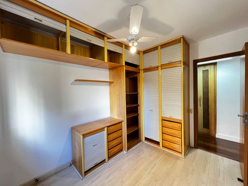 Dormitório Apartamento à Venda no Edifício Solar das Palmeiras, na Vila Mariana, em São Paulo