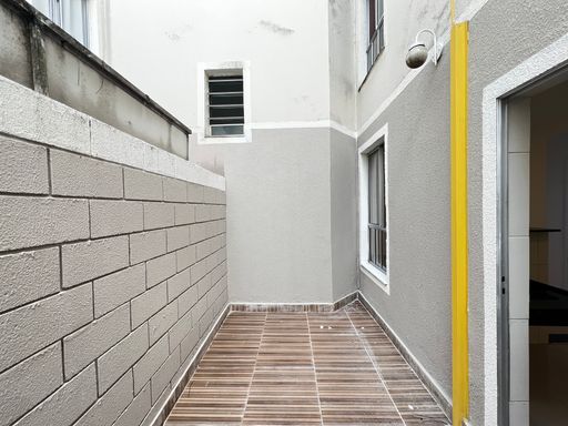 Quintal do apartamento garden à venda do Solar dos Sabiás, em Salto-SP