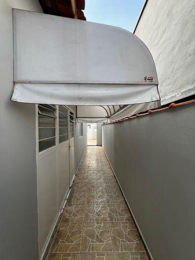 Corredor externo da Casa à venda no Residencial Fabbri, em Salto-SP