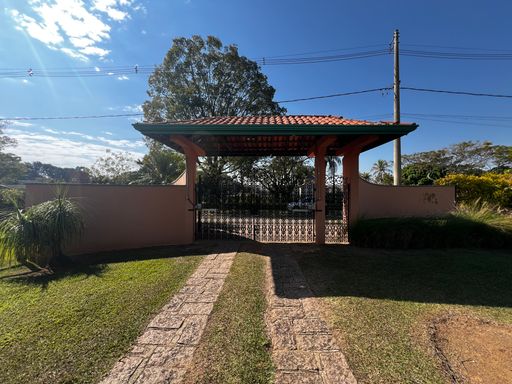 Entrada Haras à venda no Condomínio Santa Filomena, em Salto/SP