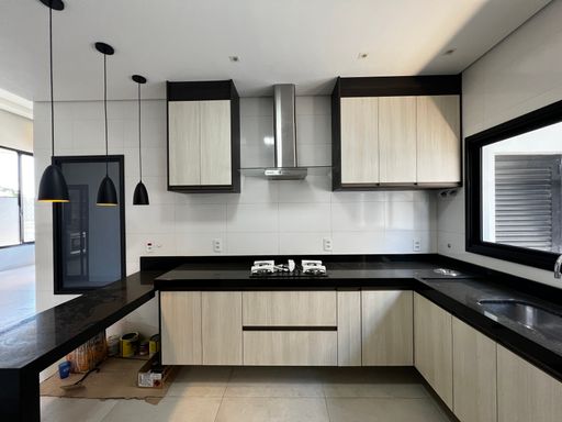 Cozinha da casa à venda no Condomínio Lagos D'Icaraí, em Salto-SP