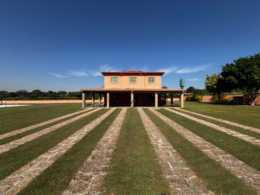 Casa sede Haras à venda no Condomínio Santa Filomena, em Salto/SP