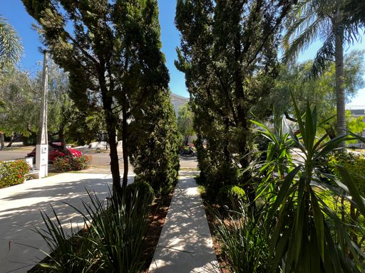 Jardim da Casa à venda no Condomínio Helvetia Park, em Indaiatuba-SP