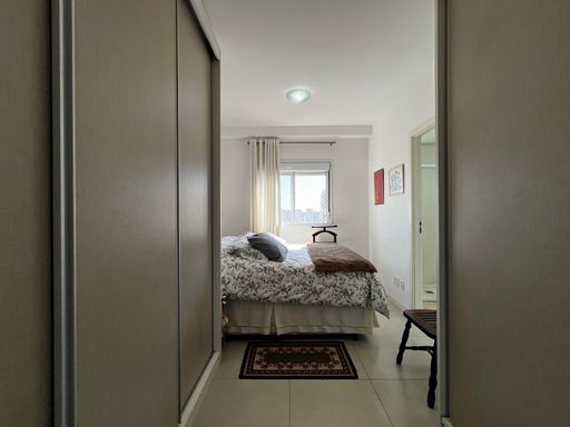Suíte 2 do apartamento à venda na Vila Gumercindo, em São Paulo